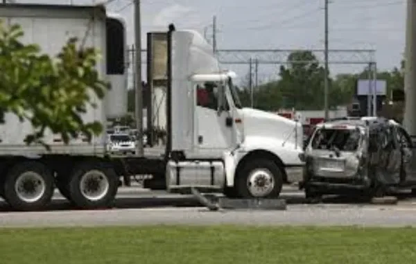 Chicago Truck Accidents: Navigating Complex Liability in Commercial Vehicle Crashes