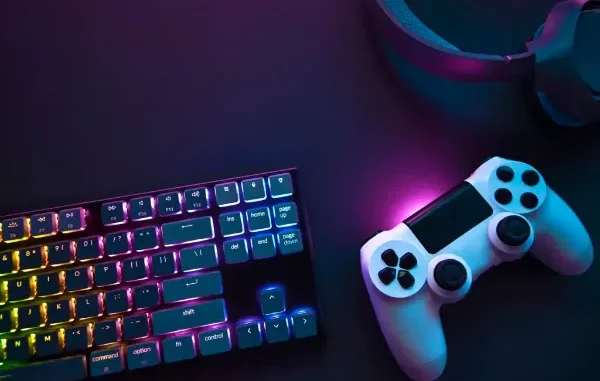 The Digital Economy of Play: How Online Gaming Platforms Are Shaping Spending Habits